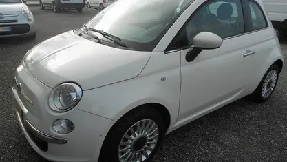 Usata Fiat 500 Lounge 69 CV (50 kW) 2010 Bianco Utilitaria