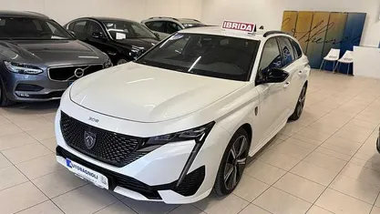 Usata Peugeot 308 80 kW (110 CV) 2022 Bianco Station wagon