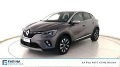 Grigio scuro tetto grigio chiaro Usata 2024 Renault Captur Techno SUV | 15.400 € (Super prezzo)