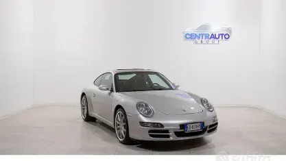 Usata Porsche 911 Carrera 320 CV (235 kW) 2004 Grigio Coupé
