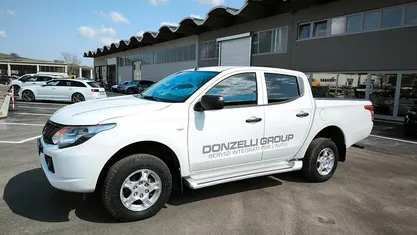 Begagnad Mitsubishi L200 Inform 154 HK (113 kW) 2018 Vit Pickup