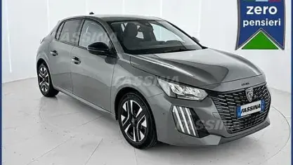 Usata Peugeot 208 Allure 101 CV (74 kW) 2024 Grigio Utilitaria