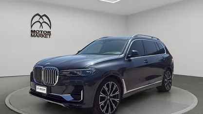 Grigio / gray Usata 2019 BMW X7 Comfort Edition SUV | 51.300 € (Buon prezzo)