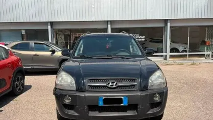 Usata Hyundai Tucson Active 140 CV (102 kW) 2006 Nero SUV