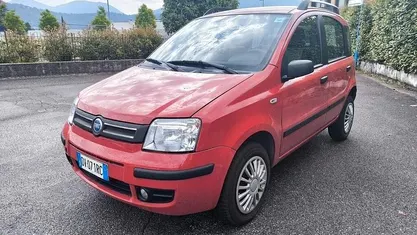 Usata 2009 Fiat Panda Due volumi | 3700 € (Buon prezzo)