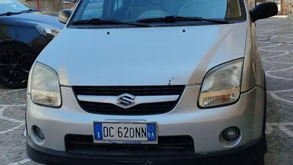 Usata Suzuki Ignis 99 CV (72 kW) 2006 Gray Utilitaria