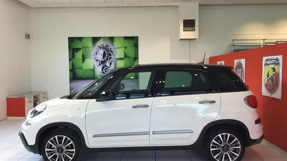 Bianco Usata 2017 Fiat 500L Cross Monovolume | 10.550 € (Buon prezzo)
