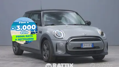 Usata Mini Cooper Classic 136 CV (100 kW) 2022 Gray moonwalk Utilitaria