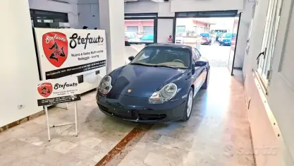 Usata Porsche 911 Carrera 4 300 CV (220 kW) 2000 Blu Coupé
