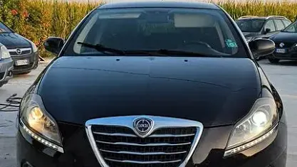 Usata Lancia Delta Silver 105 CV (77 kW) 2011 Nero Utilitaria