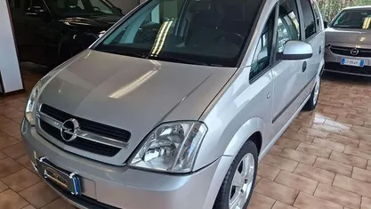 Usata Opel Meriva Cosmo 101 CV (74 kW) 2004 Monovolume