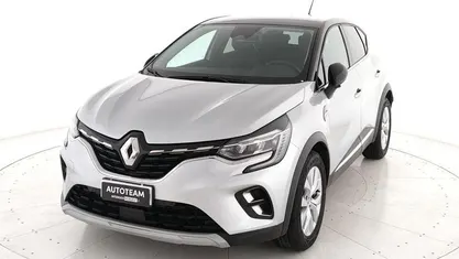 Usata Renault Captur Intens 91 CV (66 kW) 2021 Argento SUV