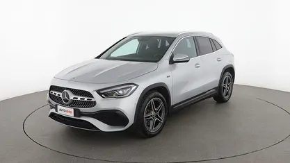 Usata Mercedes GLA250 AMG line 218 CV (160 kW) 2020 Argento SUV