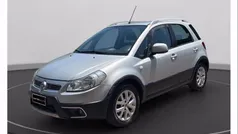 Grigio chiaro Usata 2011 Fiat Sedici Emotion SUV | 6500 € (Buon prezzo)