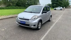 Argento Usata 2008 Daihatsu Sirion Due volumi | 2200 € (Buon prezzo)