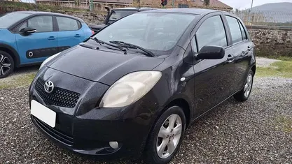 Usata Toyota Yaris Sol 87 CV (63 kW) 2008 Nero Utilitaria