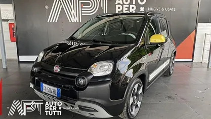 Usata Fiat Panda Cross Cross 69 CV (50 kW) 2025 Utilitaria