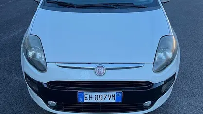Usata Fiat Punto Classica 59 CV (43 kW) 2011 Utilitaria