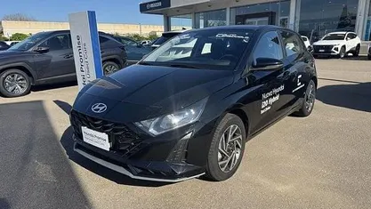 Usata Hyundai i20 100 CV (73 kW) 2025 Nero Utilitaria