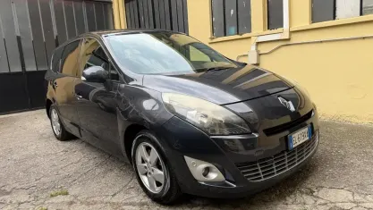 Usata Renault Scénic III Luxe 131 CV (96 kW) 2012 Other Monovolume