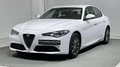 Bianco Usata 2021 Alfa Romeo Giulia Business Tre volumi | 25.900 € (Ottimo prezzo)