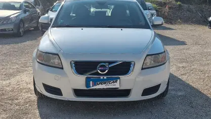 Usata Volvo V50 115 CV (84 kW) 2011 Bianco Station wagon