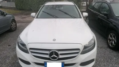 Usata Mercedes C220 170 CV (125 kW) 2017 Bianco