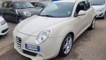 Bianco Usata 2011 Alfa Romeo MiTo Distinctive Due volumi | 4500 € (Ottimo prezzo)