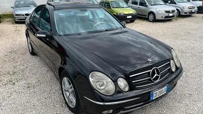 Usata Mercedes E320 Avantgarde 204 CV (150 kW) 2002 Nero Berlina