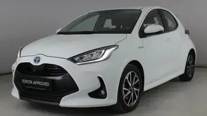 Usata Toyota Yaris Hybrid 73 CV (53 kW) 2019 Bianco Berlina