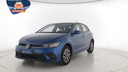 Usata VW Polo Life 95 CV (69 kW) 2023 Reef blue metallizzato Utilitaria