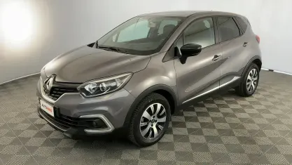 Usata Renault Captur 90 CV (66 kW) 2018 Grigio SUV