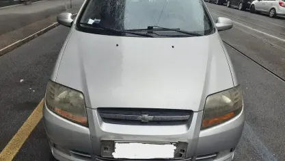 Usata Chevrolet Kalos SE 94 CV (69 kW) 2008 Argento Berlina