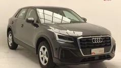 Grigio manhattan metallizzato Usata 2022 Audi Q2 Business SUV | 25.500 € (Buon prezzo)