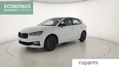 Bianco luna metallizzato Nuova 2025 Skoda Fabia Tre volumi | 16.000 € (Super prezzo)