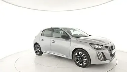 Usata Peugeot 208 Allure 101 CV (74 kW) 2025 Argento Utilitaria
