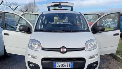 Bianco Usata 2020 Fiat Panda Tre volumi | 8950 € (Ottimo prezzo)