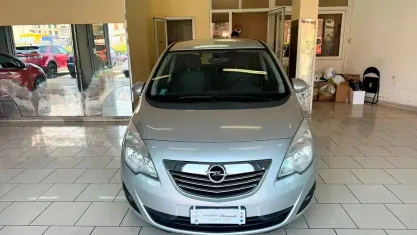 Usata Opel Meriva Cosmo 95 CV (69 kW) 2011 Grigio Monovolume