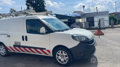 Usata Fiat Doblò 120 CV (88 kW) 2019 Bianco Monovolume