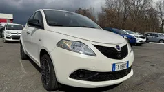 Bianco frozen Usata 2019 Lancia Ypsilon Gold Due volumi | 10.900 € (Buon prezzo)
