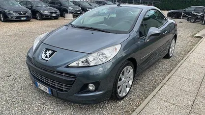 Usata Peugeot 207 CC Roland Garros 110 CV (80 kW) 2010 Cabrio