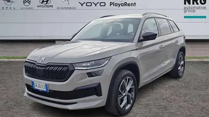Grigio Usata 2023 Skoda Kodiaq SportLine SUV | 35.500 € (Buon prezzo)