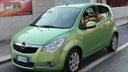 Usata Opel Agila Enjoy 86 CV (63 kW) 2009 Verde Utilitaria