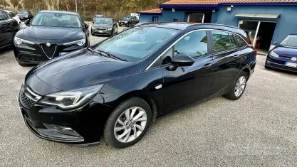 Usata Opel Astra 110 CV (80 kW) 2018 Nero Station wagon