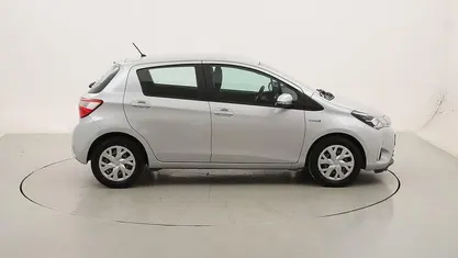 Usata Toyota Yaris Hybrid Business Edition 100 CV (73 kW) 2017 Utilitaria