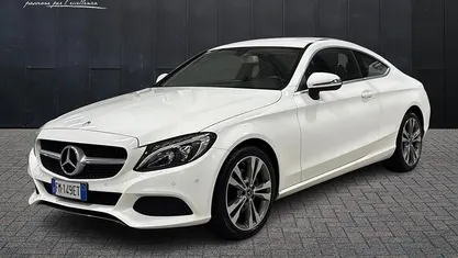 Usata Mercedes C220 170 CV (125 kW) 2017 Bianco Coupé
