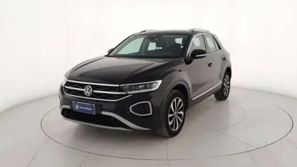 Usata VW T-Roc Style 150 CV (110 kW) 2023 Nero metallizzato SUV