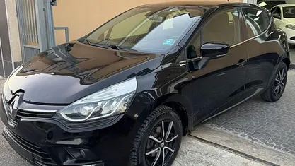 Nero Usata 2018 Renault Clio IV Tre volumi | 8500 € (Buon prezzo)
