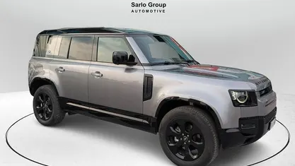 Usata Land Rover Defender SE Dynamic 200 CV (147 kW) 2023 Grigio SUV