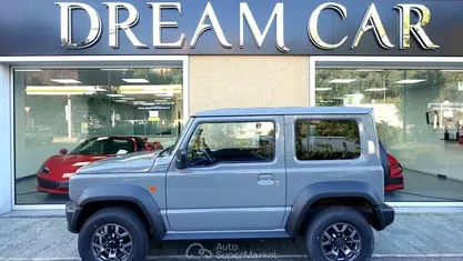 Usata Suzuki Jimny 102 CV (75 kW) 2019 Grigio pastello SUV
